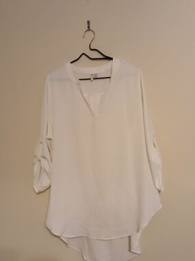 Cato White V-Neck Roll-Tab Tunic Top
